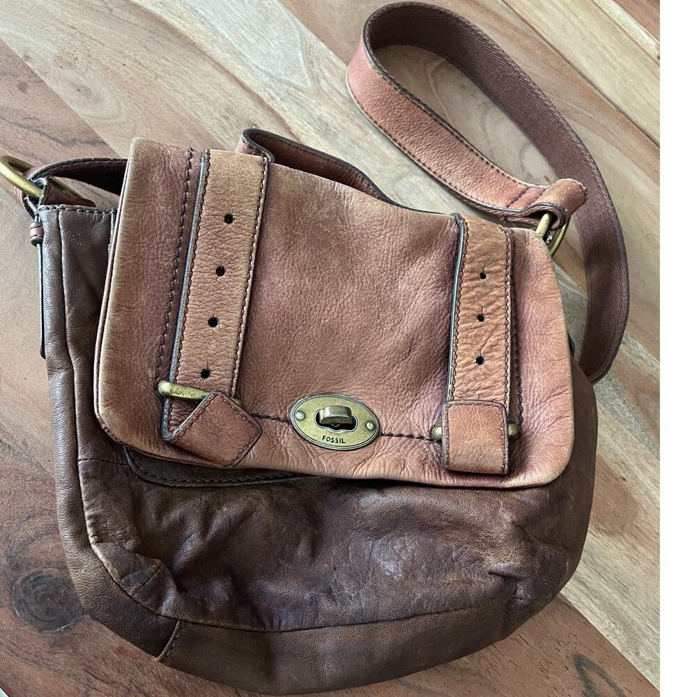 Y2K vintage brown leather Fossil crossbody bag purse Indie Sleaze Grunge